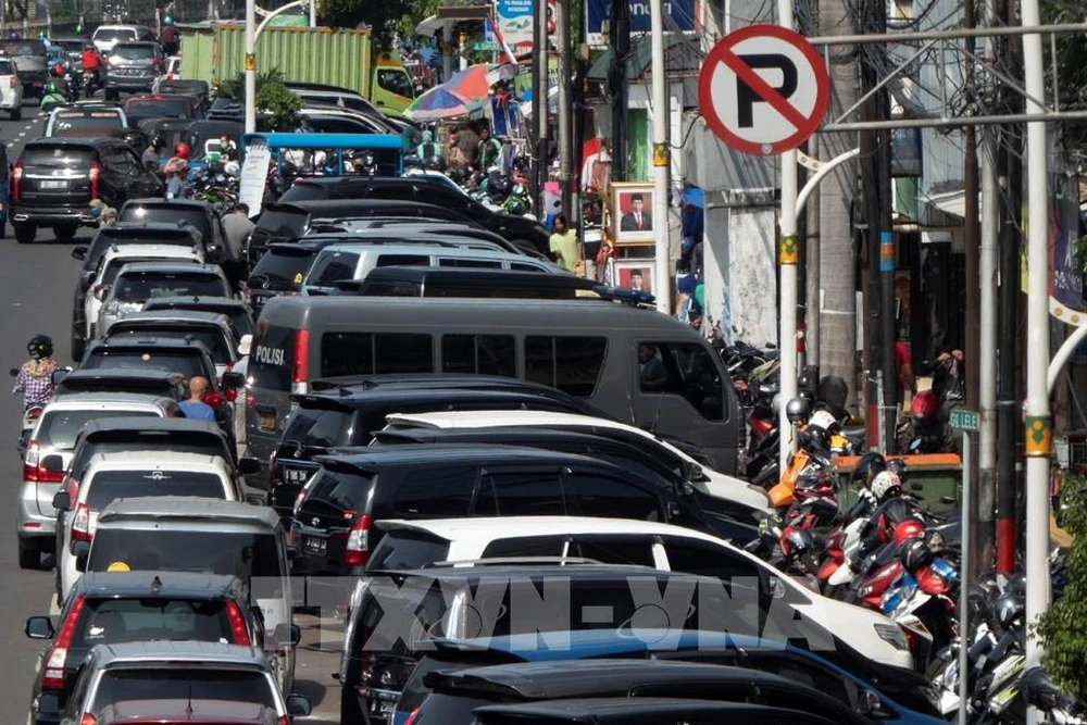Indonesia có kế hoạch lắp chip và mã QR vào biển số xe