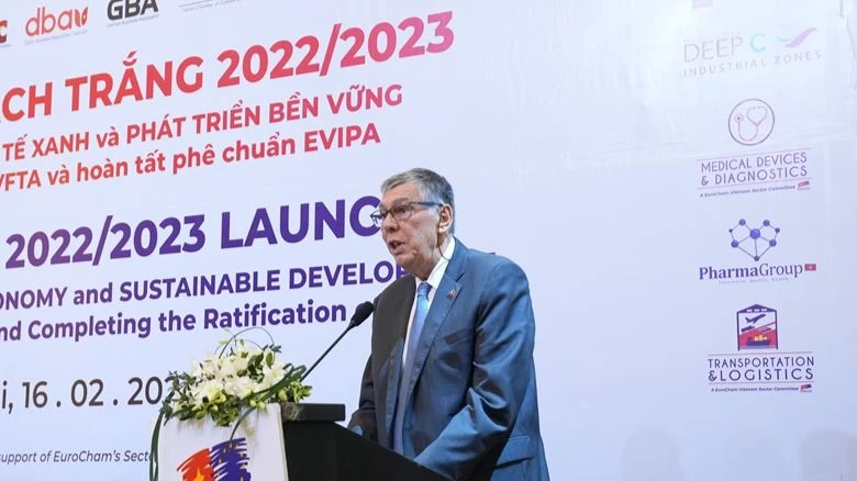 Chủ tịch EuroCham Alain Cany phát biểu tại lễ ra mắt Sách Trắng 2022 - 2023