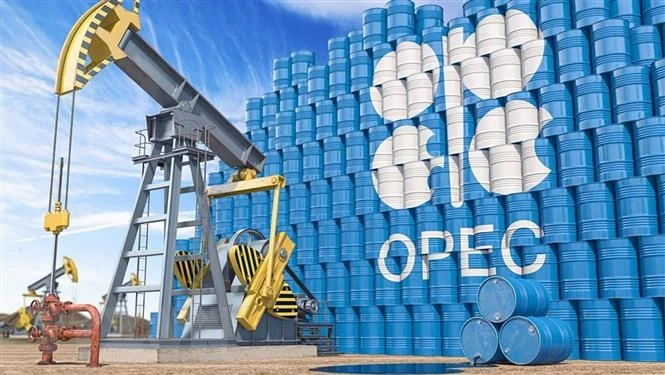 OPEC+ linh hoạt chính sách sản lượng