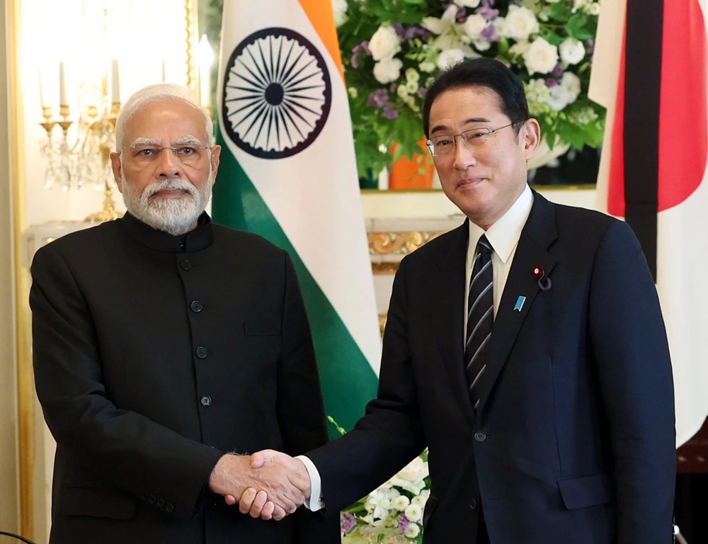 Thủ tướng Ấn Độ Narendra Modi và người đồng cấp Nhật Bản Fumio Kishida trong cuộc gặp tại Tokyo tháng 9-2022. Ảnh: ANI