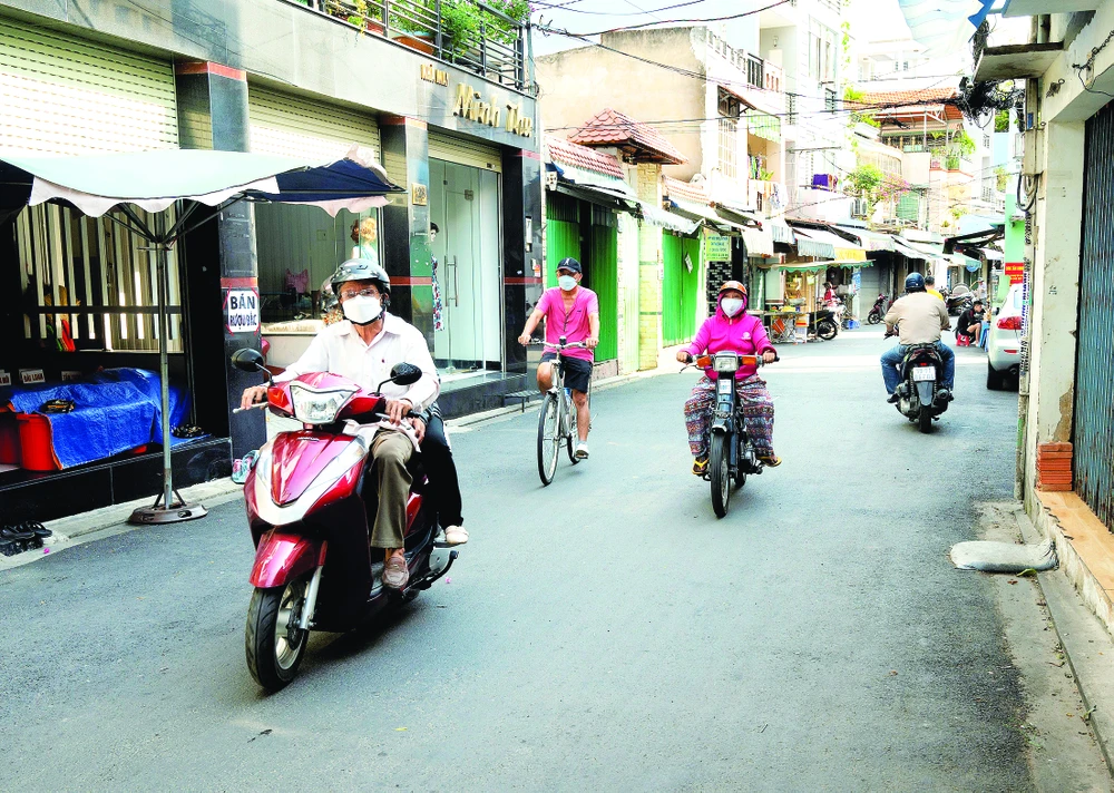 Đường Cô Giang (quận Phú Nhuận, TPHCM) trước nhỏ hẹp, giờ rộng thênh thang sau khi người dân hiến đất để mở đường