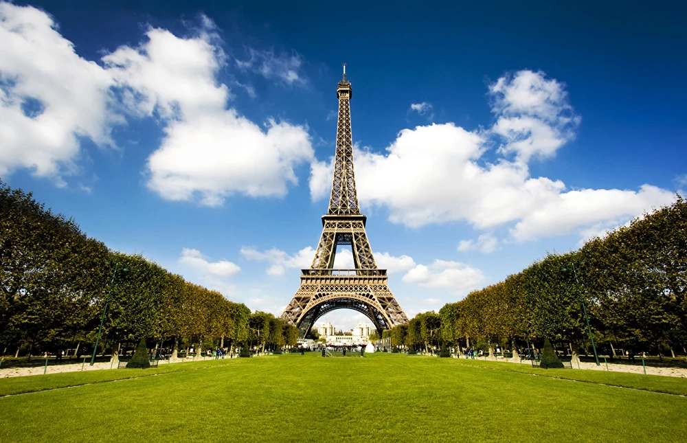 Tháp Paris Eiffel Trong Mùa Thu Trước Mặt | Nền JPG Tải xuống miễn phí -  Pikbest
