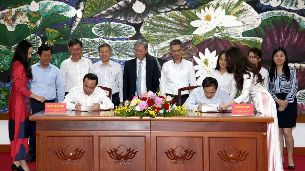 Bộ Tài chính, ĐH Quốc gia TPHCM ký hiệp định vay phụ
