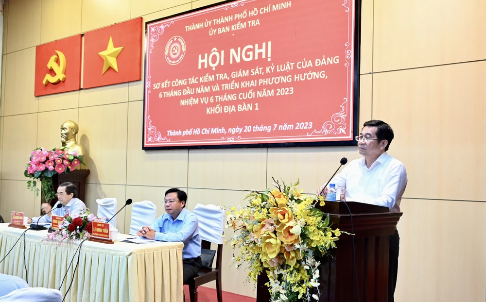 Chủ nhiệm UBKT Thành ủy TPHCM Dương Ngọc Hải phát biểu tại Hội nghị sơ kết công tác kiểm tra, giám sát của khối địa bàn 1 thuộc UBKT Thành ủy TPHCM