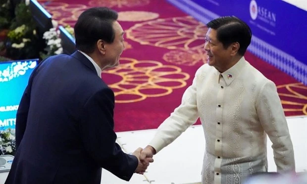 Tổng thống Yoon Suk Yeol và Tổng thống Philippines, ông Ferdinand Marcos Jr.Nguồn: The Korea Times 
