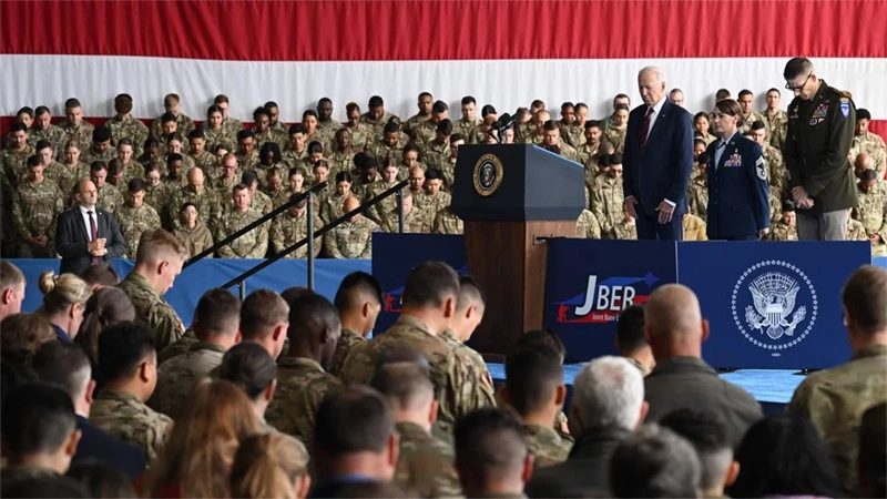 Tổng thống Joe Biden đã có bài phát biểu tại căn cứ quân sự Elmendorf-Richardson ở thành phố Anchorage (tiểu bang Alaska), ngày 11-9-2023. Ảnh: Getty Images