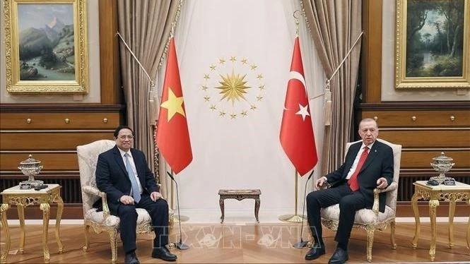 Thủ tướng Phạm Minh Chính hội kiến Tổng thống Thổ Nhĩ Kỳ Recep Tayyip Erdogan. Ảnh: TTXVN