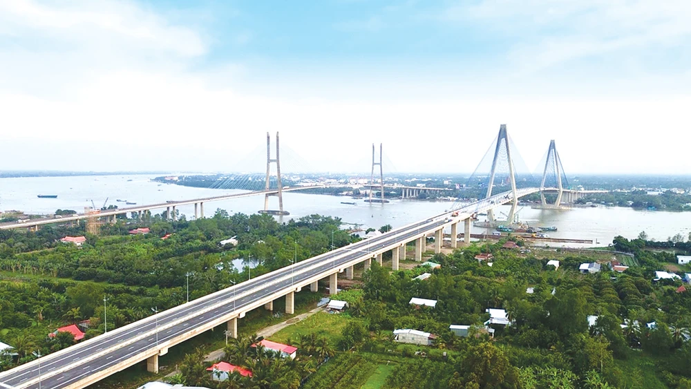 Cầu Mỹ Thuận 2 (bắc qua sông Tiền) được khánh thành cuối năm 2023. Ảnh: NGUYỄN ĐỨC LIÊM