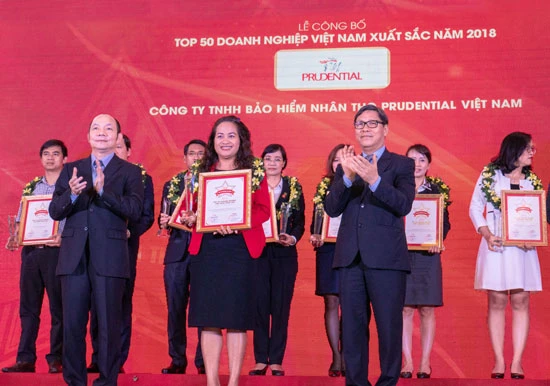 Prudential - Top 50 DN Việt Nam xuất sắc.