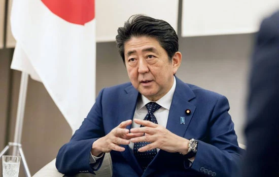 Dư luận Nhật Bản nghi ngờ về chương trình kinh tế của Thủ tướng Shinzo Abe.