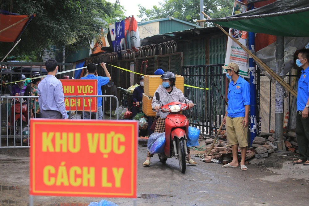 Vận tải khách sẽ bị hạn chế tối đa, song hàng hoá vẫn được đảm bảo lưu thông khi giãn cách TPHCM. Ảnh: TC