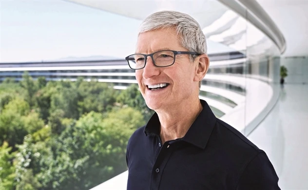Ở thời điểm Cook đảm nhận vị trí CEO từ Steve Jobs vào cuối tháng 8.2011, Apple có vốn hóa thị trường 349 tỉ USD nhưng nay con số này là 2.500 tỷ USD. Ảnh: iclarified.com.