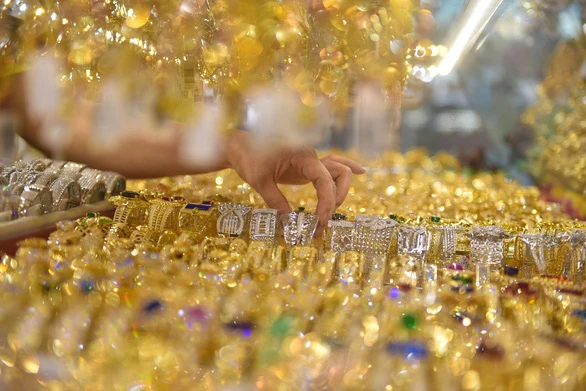 Theo thống kê của Hội đồng Vàng thế giới, nhu cầu về trang sức ở Việt Nam đạt 12 tấn trong năm 2021 - Ảnh: NGỌC PHƯỢNG