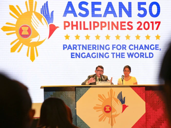 Họp báo tại hội nghị trù bị chuẩn bị cho Hội nghị cấp cao ASEAN lần 30