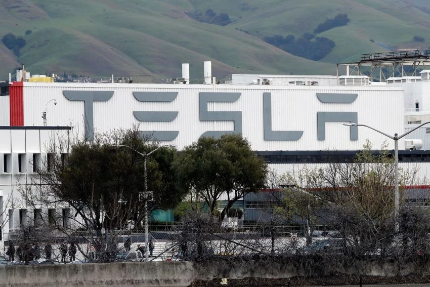 Tesla had continued to operate even after the local sheriff’s office said the company’s Fremont, Calif., factory wasn’t essential. PHOTO: JOHN G. MABANGLO/EPA/SHUTTERSTOCK