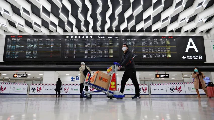 Tokyo's Narita Airport: The new ban applies to foreigners who had spent time in these three countries in the previous 14 days. © Reuters
