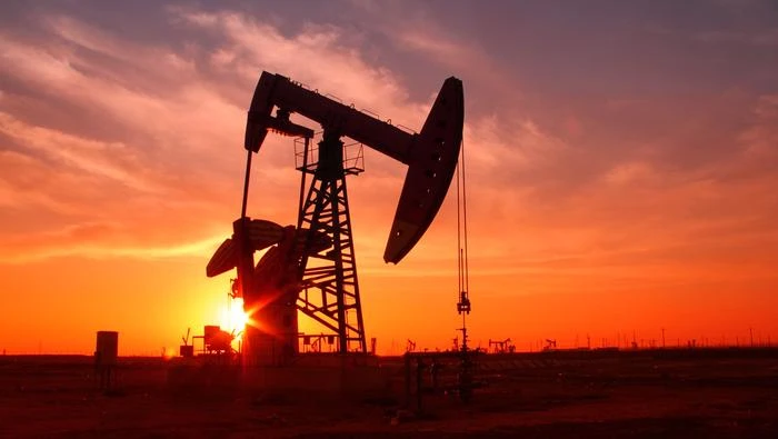 Global Oil Powers Stumble Their Way Toward Historic Deal