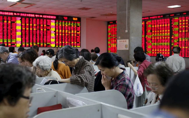 Đằng sau đà tăng phi mã của TTCK Trung Quốc: Nhà đầu tư bán nhà để mua cổ phiếu