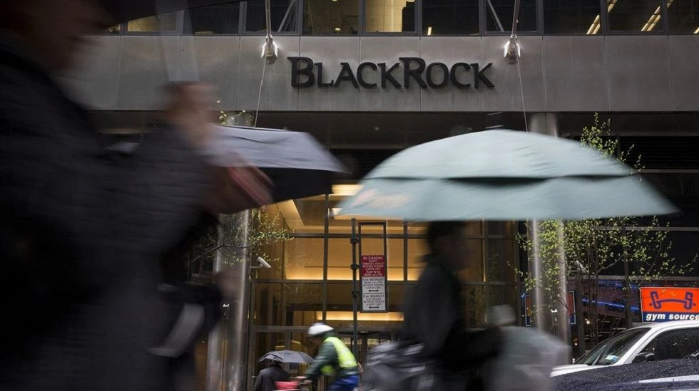 Tập đoàn quản lý tài sản lớn nhất thế giới BlackRock chuyển tiền khỏi Trung Quốc 
