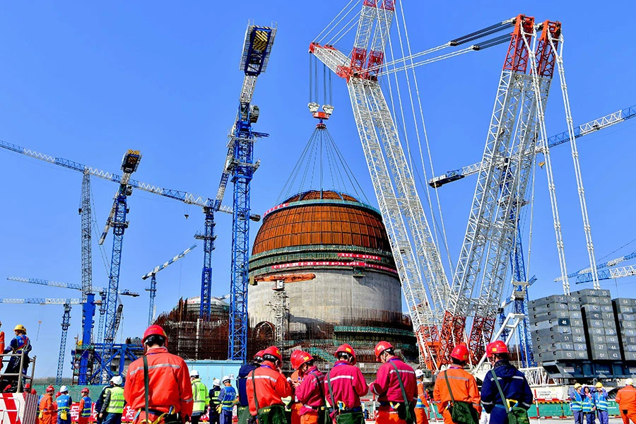Mái vòm của một lò phản ứng được lắp đặt tại nhà máy điện hạt nhân Fuqing ở Phúc Châu, tỉnh Phúc Kiến, vào 21-03-2018. (Ảnh: Tân Hoa xã)