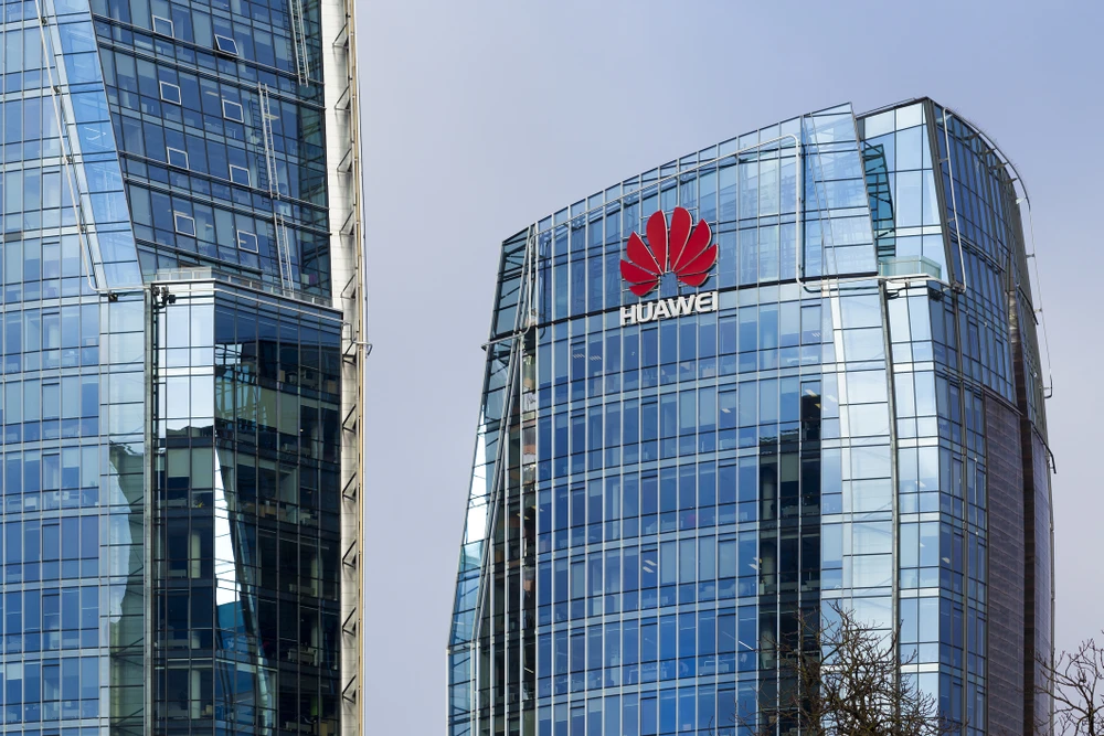 Huawei chật vật gây quỹ trong bối cảnh lệnh trừng phạt thương mại của Mỹ