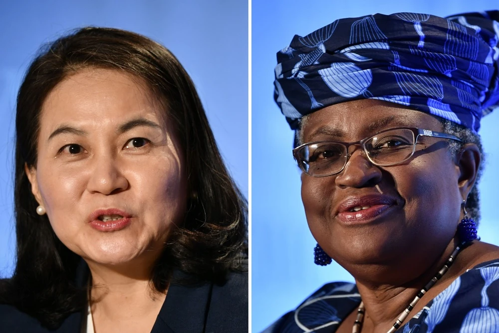 Bà Yoo Myung-hee của Hàn Quốc (trái) và bà Ngozi Okonjo-Iweala của Nigeria sẽ tranh cử để trở thành tổng giám đốc tiếp theo của WTO. Ảnh: AFP