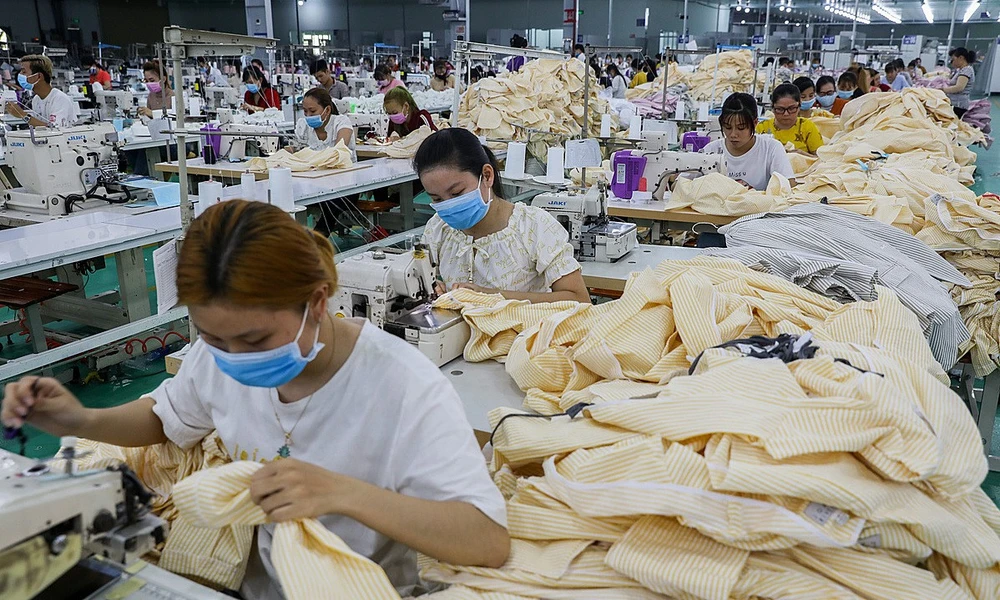 Workers at a garment factory in the southern province of Long An. Photo by VnExpress/Quynh Tran