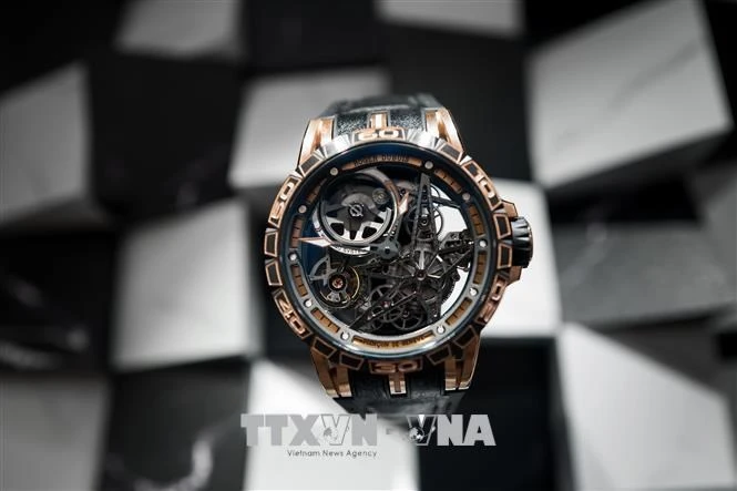 Một mẫu đồng hồ được trưng bày tại triển lãm các nhà sản xuất đồng hồ quốc tế ở Geneva, Thụy Sỹ. Ảnh: AFP/TTXVN