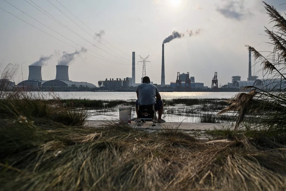  Tình trạng thiếu điện trên diện rộng đã làm ảnh hưởng đến sản lượng công nghiệp trên khắp các vùng của Trung Quốc trong tháng qua. Ảnh: AFP
