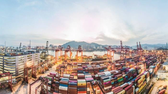 Cảng container Kwai Chung ở Hồng Kông: tình trạng tồn đọng ở miền nam Trung Quốc hiện là tệ nhất thế giới © Marc Fernandes / NurPhoto qua Reuters