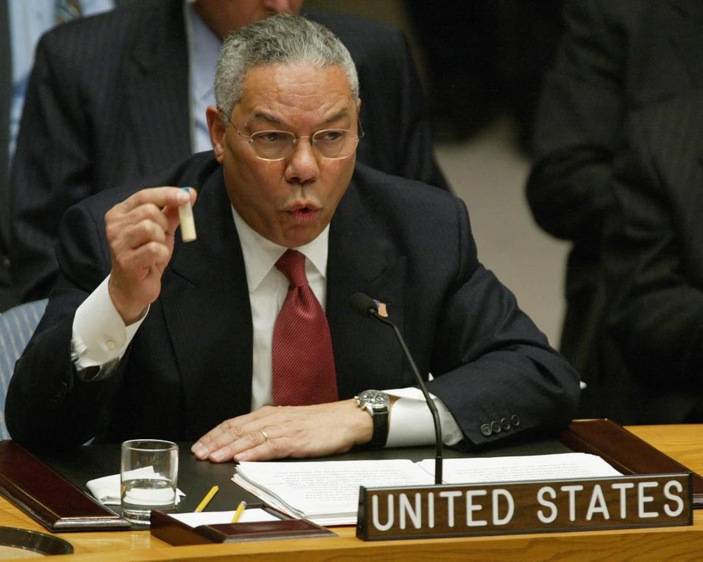 Cựu Ngoại trưởng Mỹ Colin Powell qua đời vì Covid-19