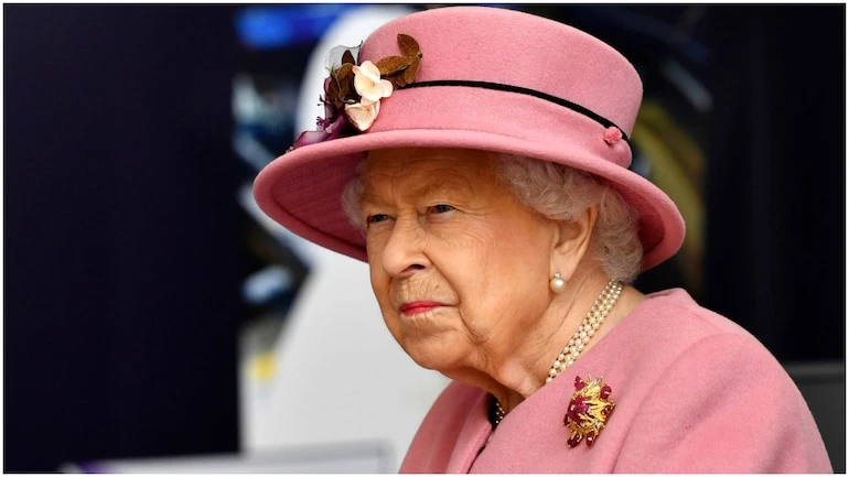 Hôm 20/10, Nữ hoàng Elizabeth II đã hủy chuyến đi dự kiến tới Bắc Ireland. (Ảnh AP)