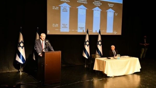 Bộ trưởng Quốc phòng Israel gợi ý rằng các cường quốc trên thế giới nên có Kế hoạch B.