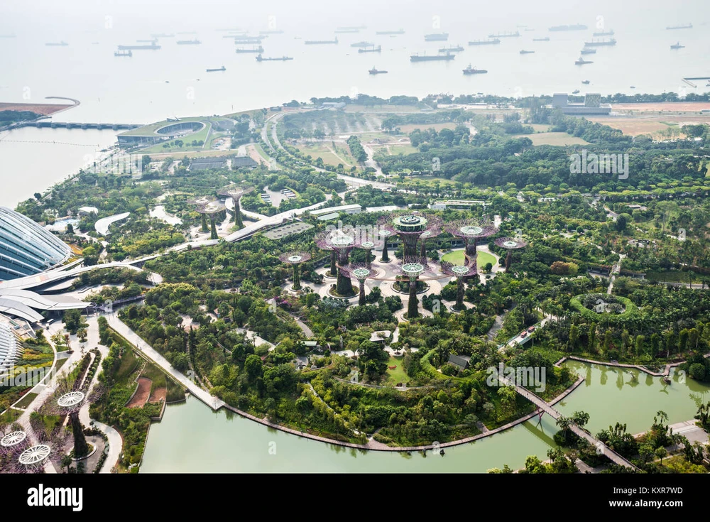 Singapore aerial view from Marina Bay Sands Skypark. Photo - Alamy