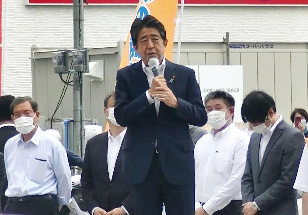 Cựu Thủ tướng Shinzo Abe có bài phát biểu tại Nara