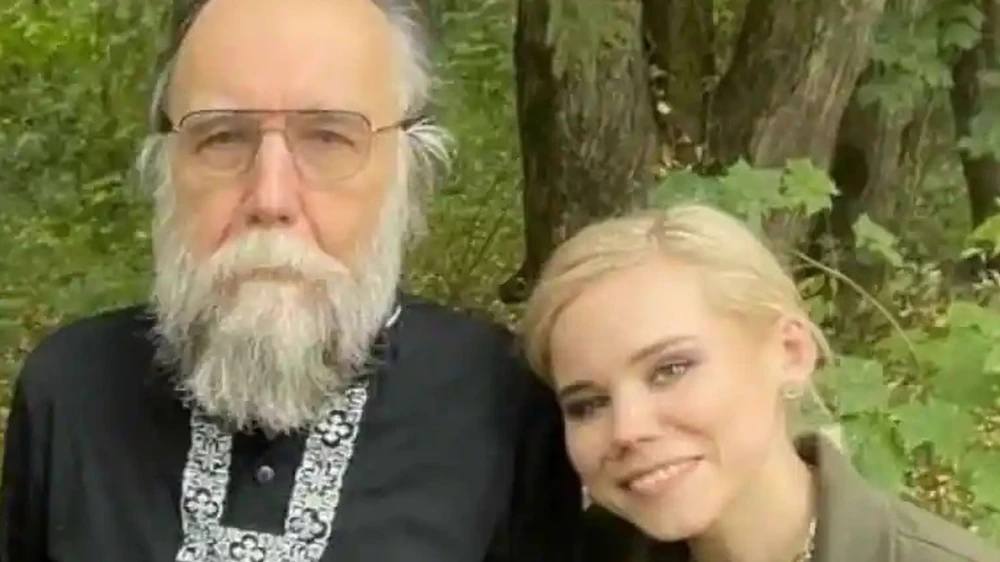 Alexander Dugin và con gái.