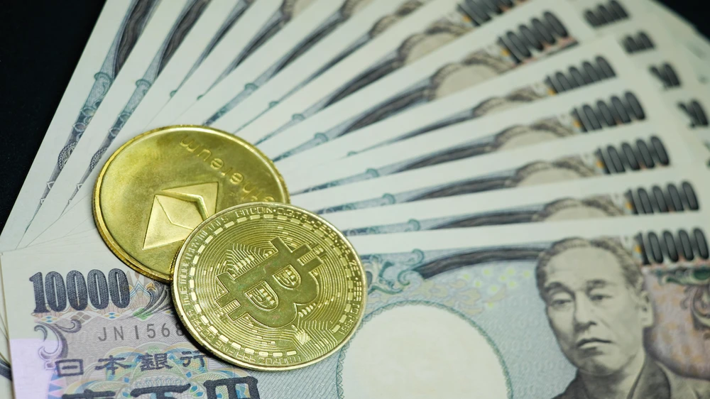 Phân tích kỹ thuật: Bitcoin gần 17.000 USD, ETH trên 1.200 USD khi BOJ tăng lãi suất trái phiếu