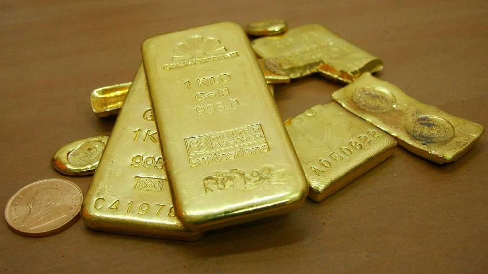 Giá vàng 11/2: 53,5 triệu đồng/lượng, vàng thấp nhất trong 4 tuần, giá dầu thô nóng lên