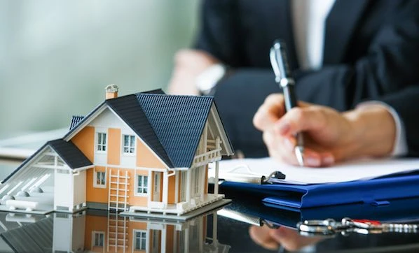 Real estate must not solely depend on banks