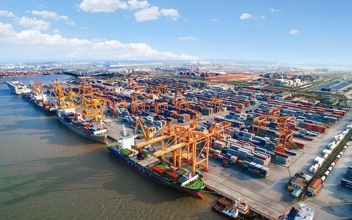 Seaport stocks fail to entice investors