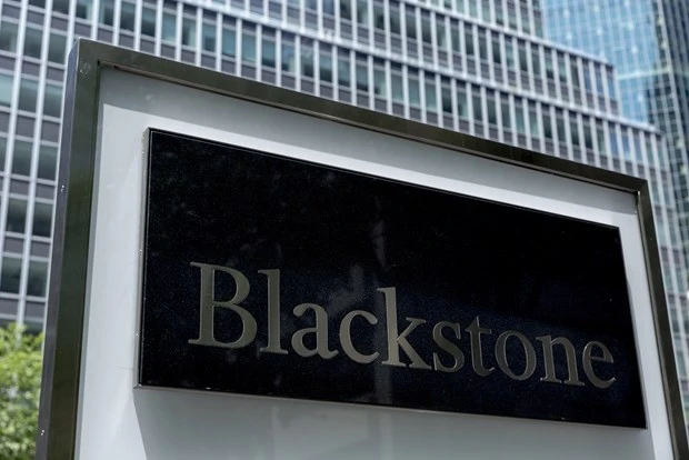 Apollo, Blackstone “để ý” tới các khoản cho vay của SVB 