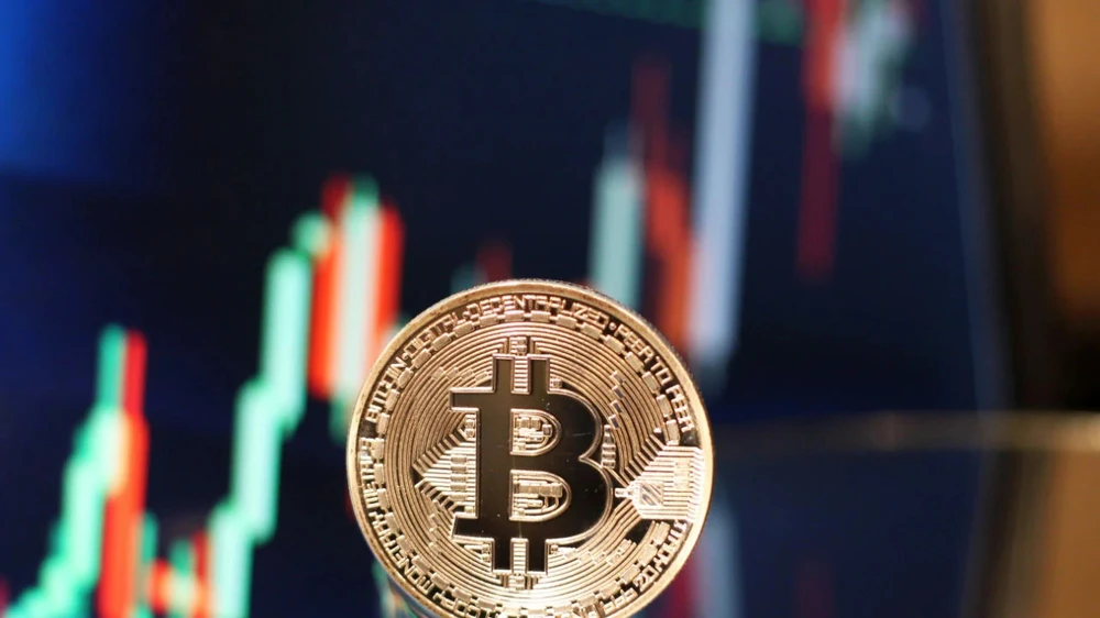 Bitcoin vọt trên 29.000 USD sau kỳ nghỉ lễ Phục sinh, Ethereum trên 1.900 USD