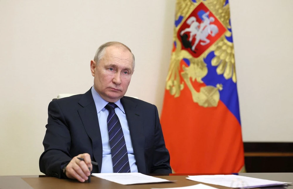 Ông Putin ký sắc lệnh tiếp quản tài sản Nga của 2 công ty nước ngoài