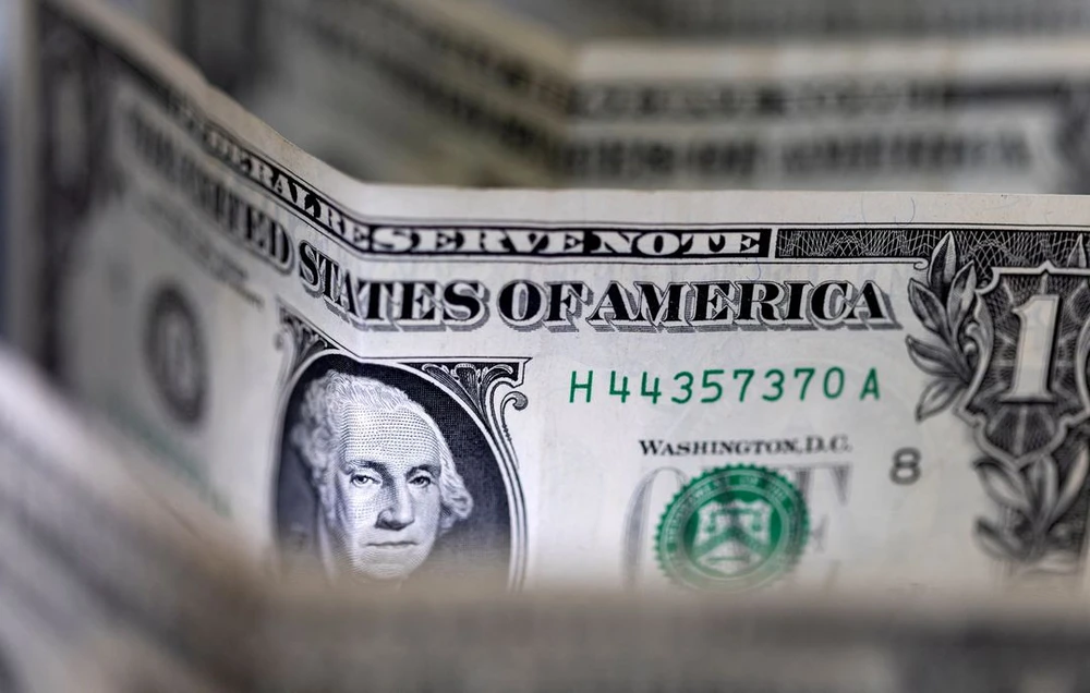 Tại sao đồng đô la Mỹ mạnh trở lại?