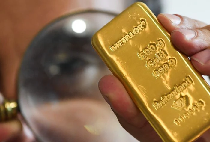 Giá vàng 27/9: Vàng tiếp tục giảm khi USD tăng mạnh, Chính phủ Mỹ trước nguy cơ bị đóng cửa