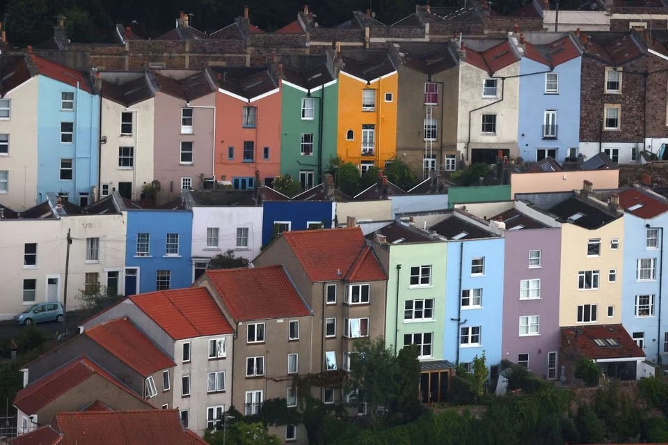 Giá nhà ở Anh chấm dứt chuỗi giảm 6 tháng
