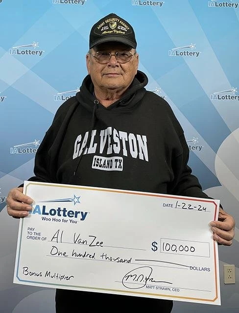Alvin Van Zee đã giành được giải thưởng 100.000 đô la thứ hai từ Xổ số Iowa trong vòng chưa đầy một năm. (Hình ảnh: Xổ số Iowa)