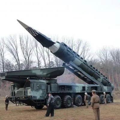 Kim Jong Un trực tiếp chỉ đạo vụ phóng thử tên lửa đạn đạo