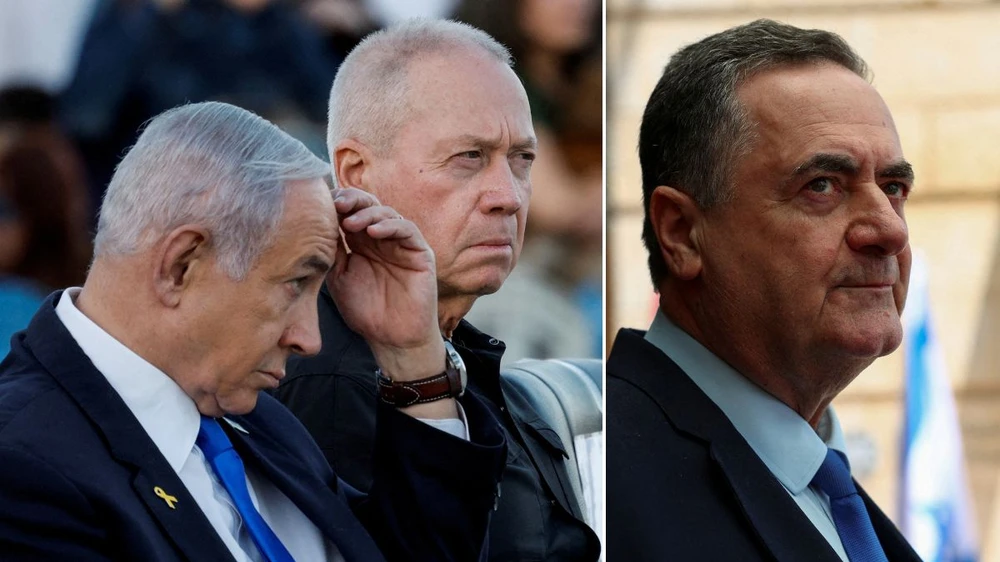 Thủ tướng Israel Benjamin Netanyahu đã sa thải Bộ trưởng Quốc phòng Yoav Gallant và bổ nhiệm Israel Katz (phải) làm người kế nhiệm | Reuters