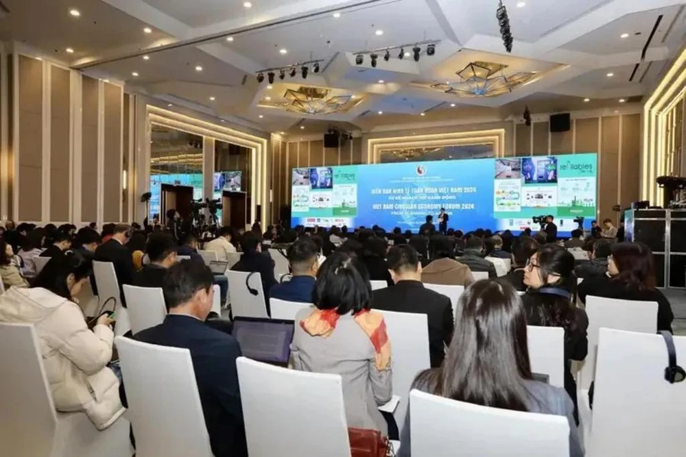 Participants at the Vietnam Circular Economy Forum 2024 in Hanoi on December 10.__Photo: vneconomy.vn